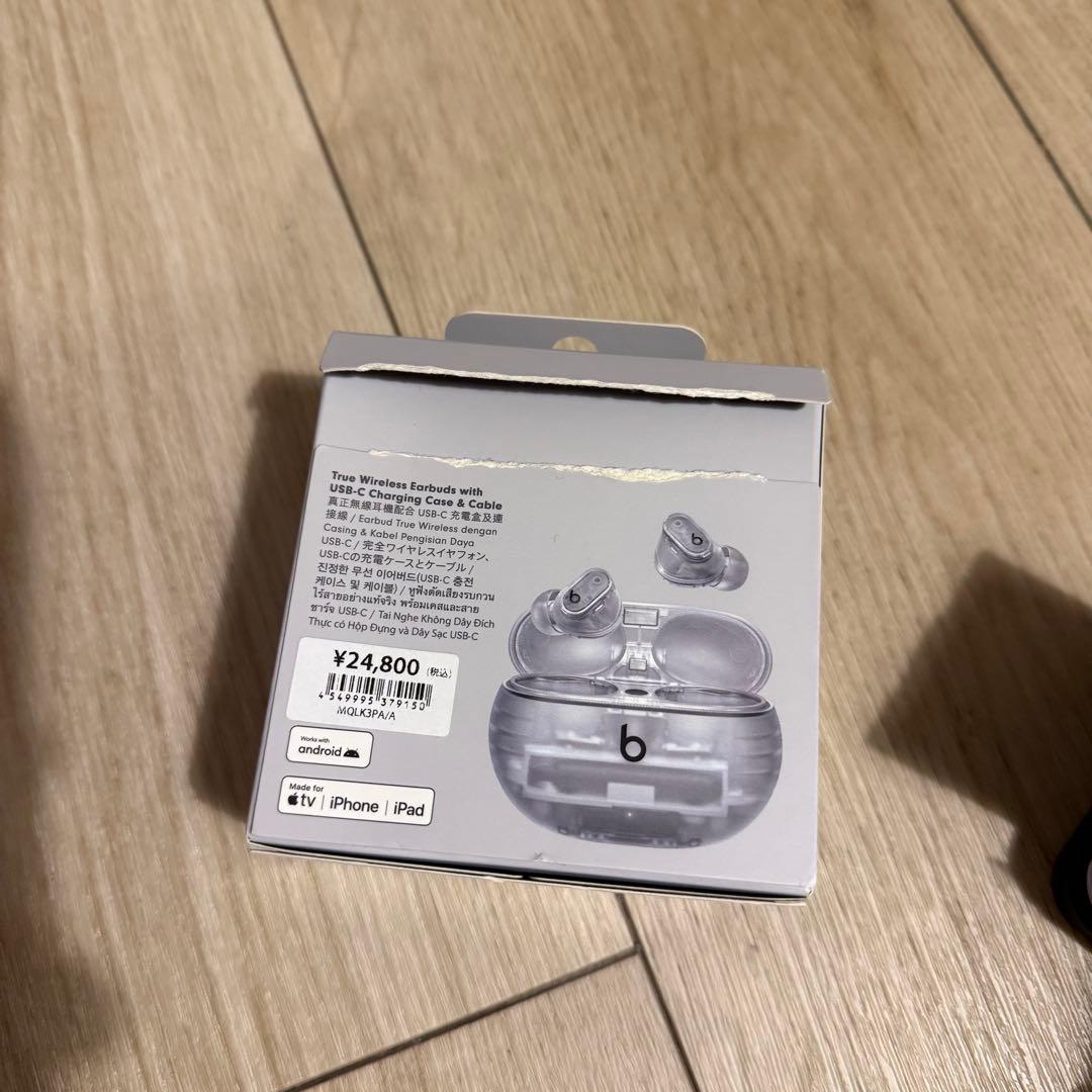 Beats Studio Buds+ クリア