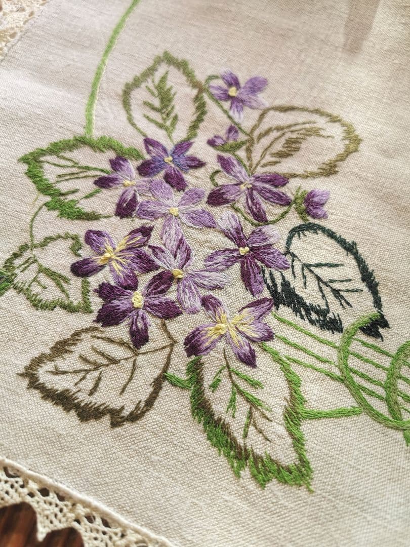 アンティーク フランス ヴィオラ 紫菫の花束 手刺繍 天然リネンクロスランナー