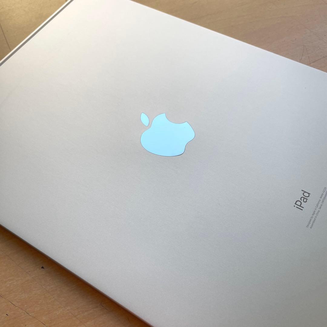 iPad Pro 11インチ　第2世代　シルバー　128GB A2228 超美品