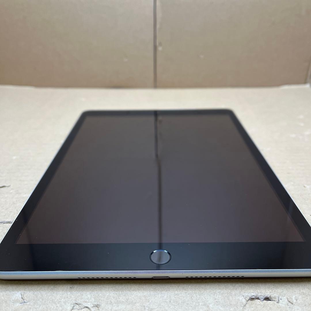 iPad (第９世代) Wi-Fi + Cellular 64GB シルバー