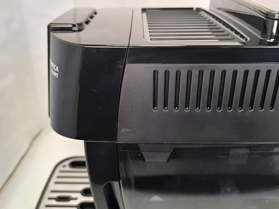 デロンギ　マグニフィカ スタート 全自動コーヒーマシン　ECAM22020B