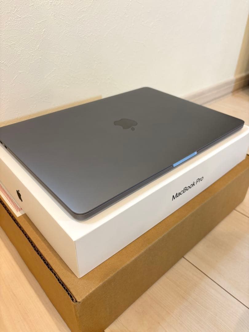 【美品 使用少】Apple MacBook Pro 13インチ Corei5
