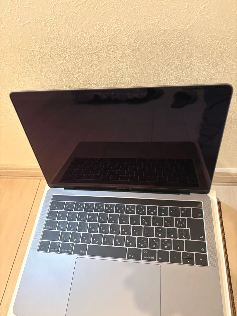 【美品 使用少】Apple MacBook Pro 13インチ Corei5