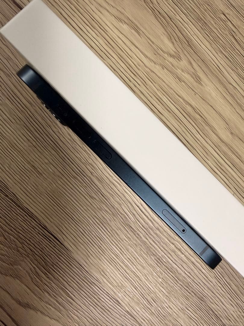 【美品・箱あり】iPhone13 256GB ミッドナイト