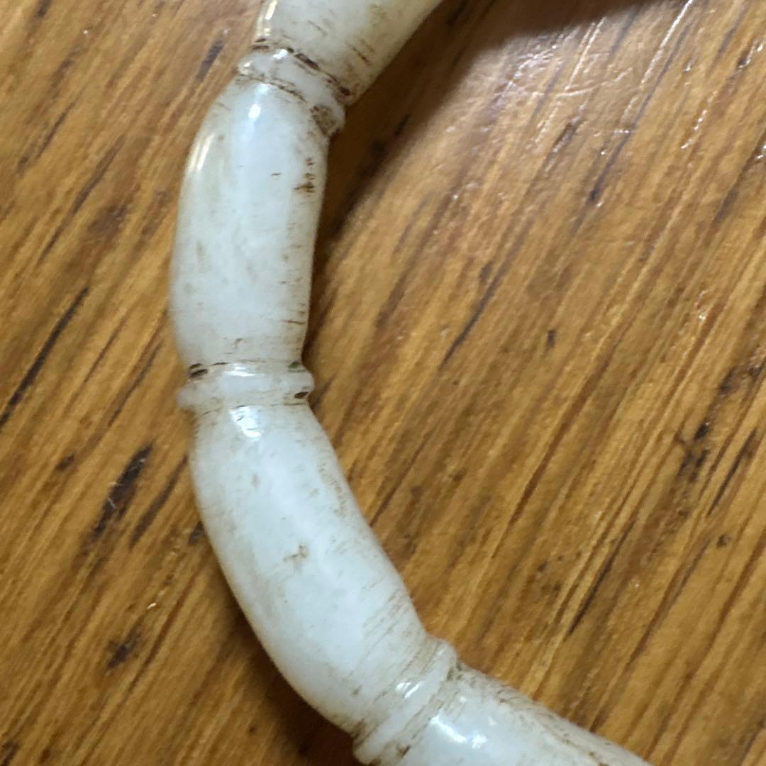 石？玉？の中国的置物　中国美術　腕輪？外径8cm 弱　33g