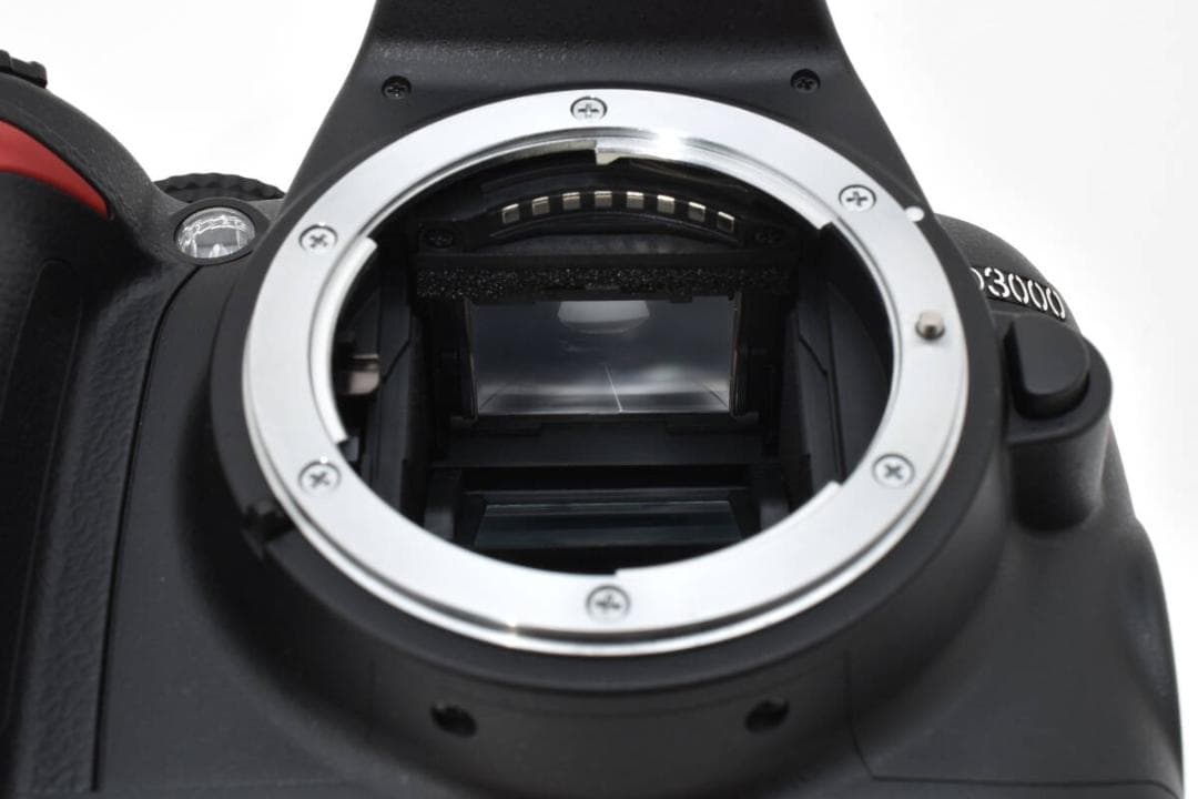 ★初心者に最適なデジタル一眼レフ★ Nikon ニコン D3000 ボディ