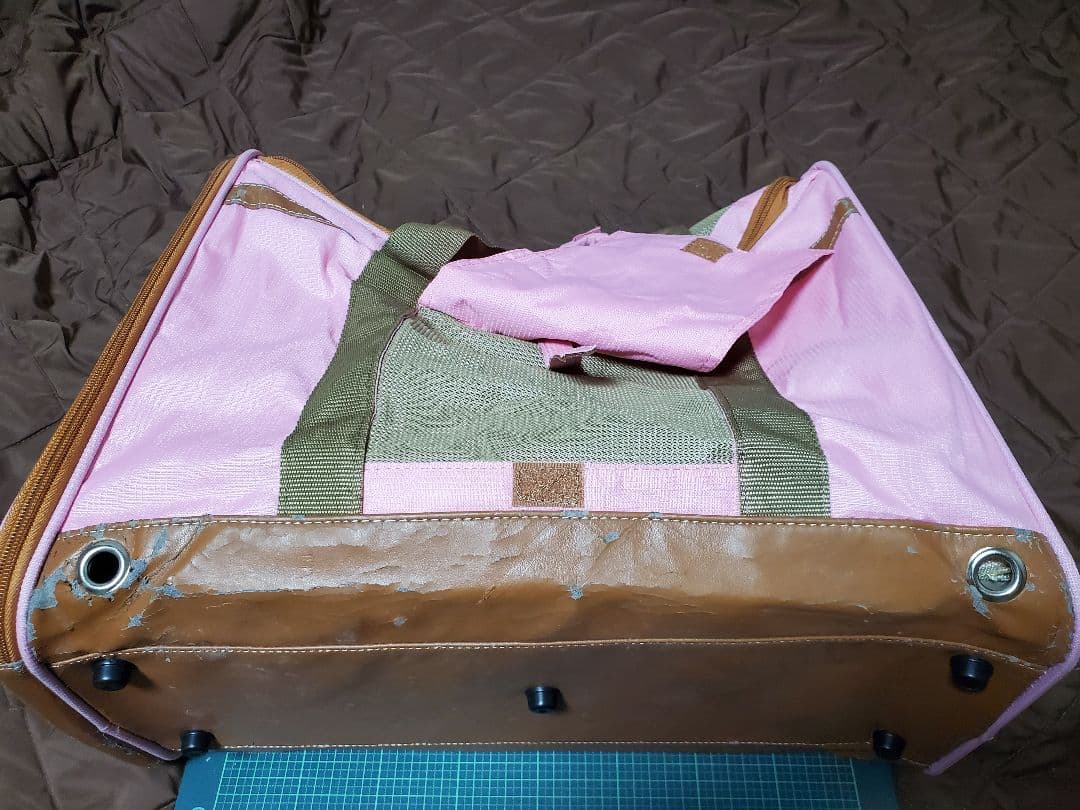 ペット用キャリーバッグ POMP CLASSIC