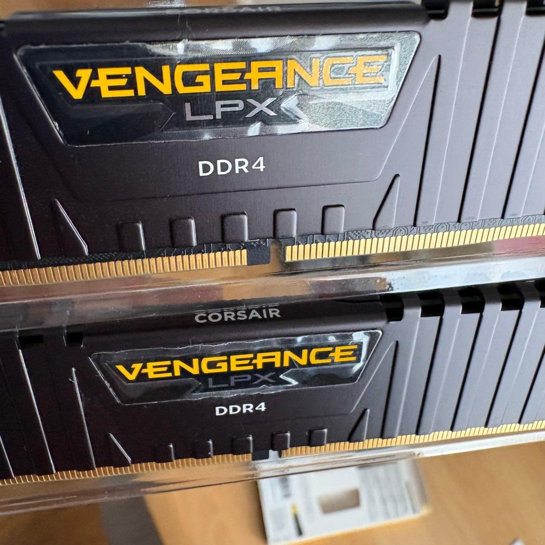 【新品】CORSAIR DDR4-2666MHz 8GBx2枚キット