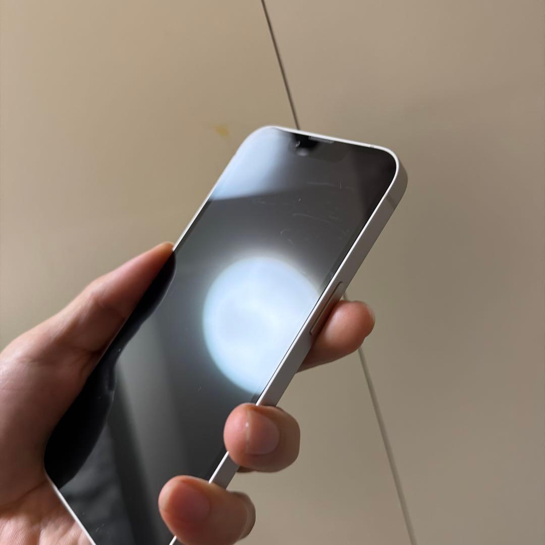 Apple iPhone 13 128GB SIMフリー スタートライト