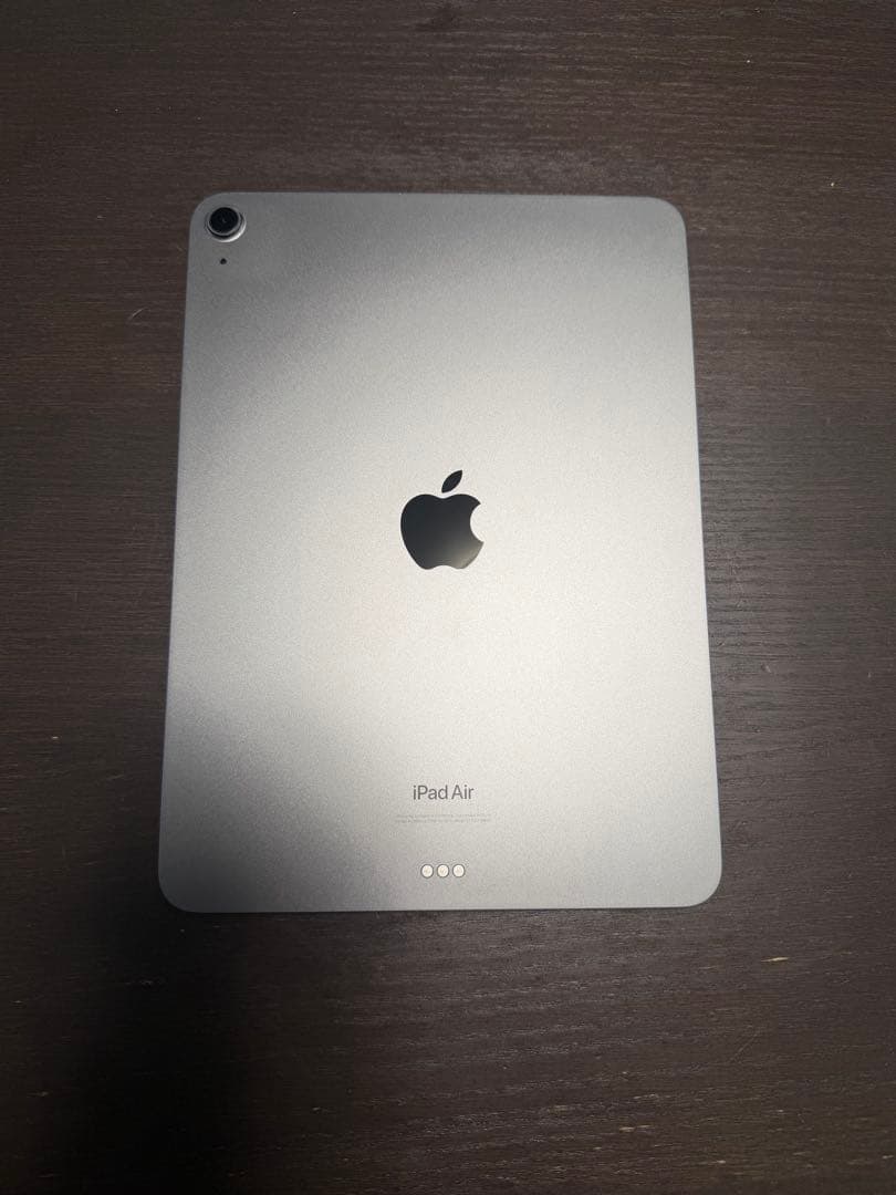 Apple iPad Air 5 本体　スペースグレイ　Wi-Fiモデル