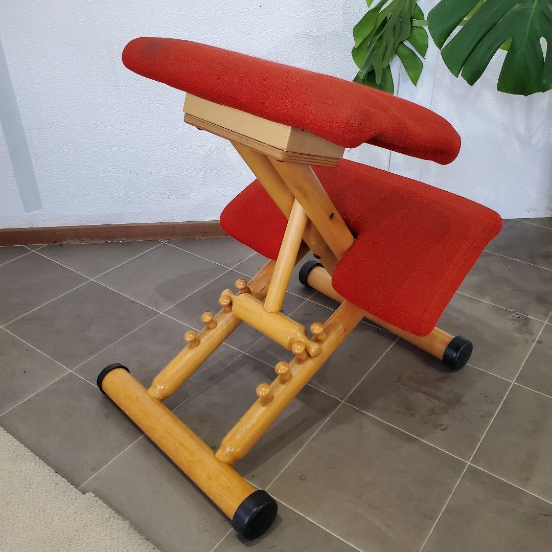 STOKKE ヴァリエール マルチバランスチェア レッド ストッケ