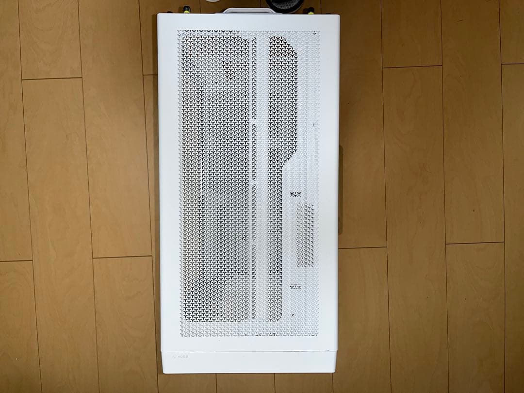 CORSAIR FRAME 4000D CC-9011291-WW [ホワイト]