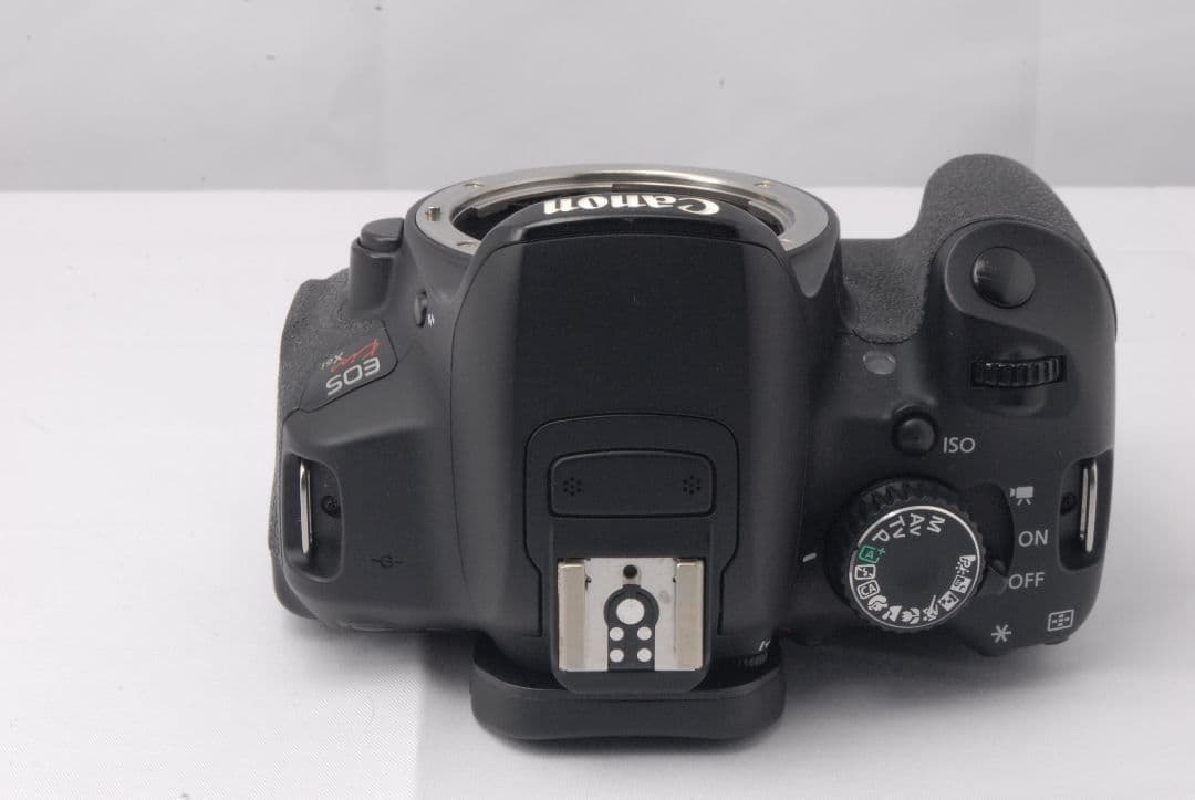 Canon EOS Kiss X6i★レンズ付き一眼レフカメラ★バリアングル液晶