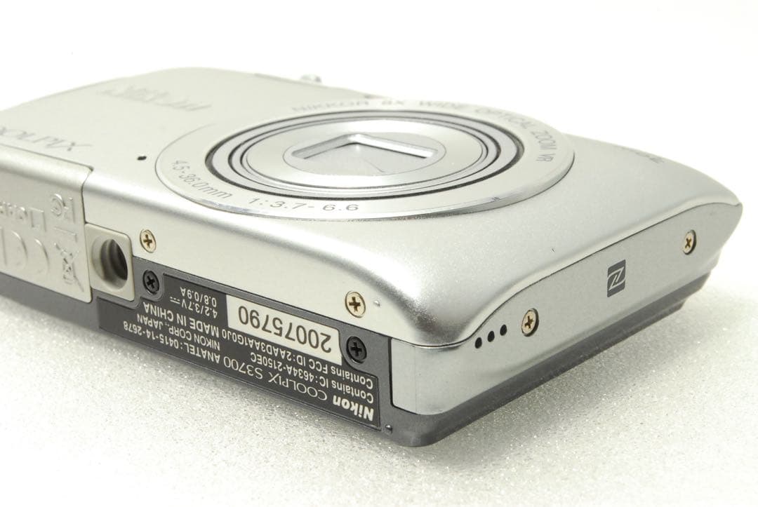 Nikon COOLPIX S3700❤️スマホ転送 動作確認済 シルバー ニコン