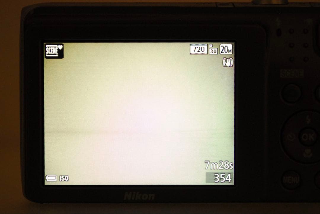 Nikon COOLPIX S3700❤️スマホ転送 動作確認済 シルバー ニコン