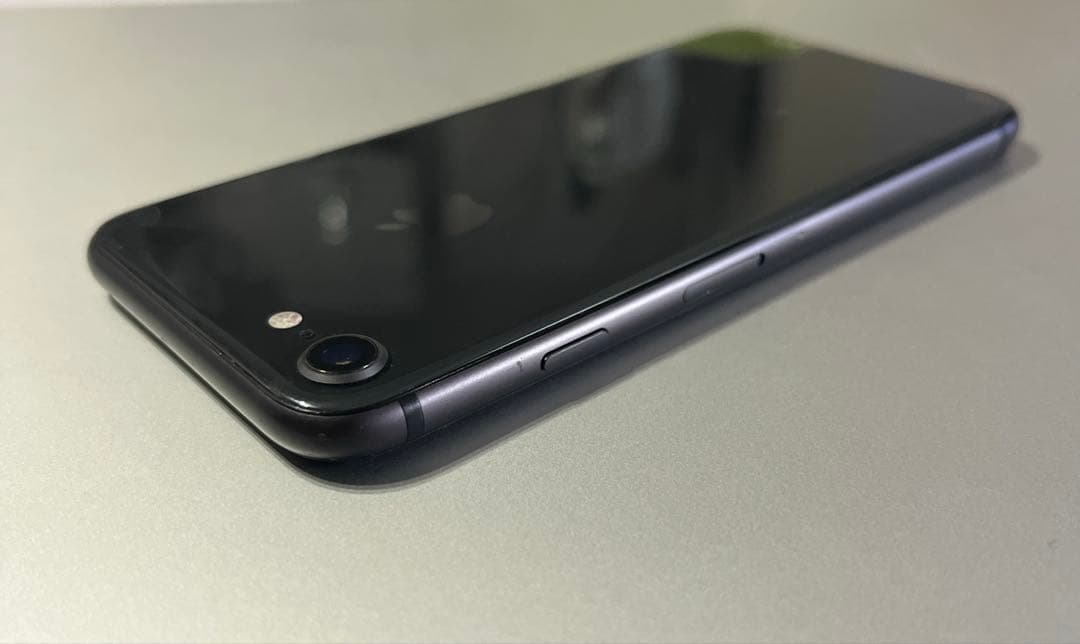 iPhone 8 スペースグレイ 64GB SIMフリー