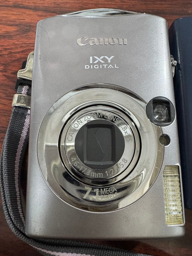 Canon IXY DIGITAL 7.1メガピクセル
