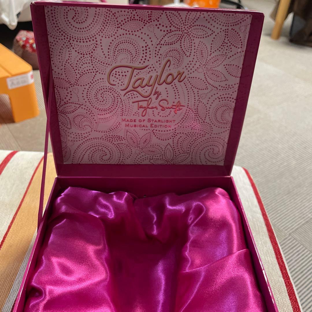 Taylor by Taylor Swift ミュージカルエディション 香水