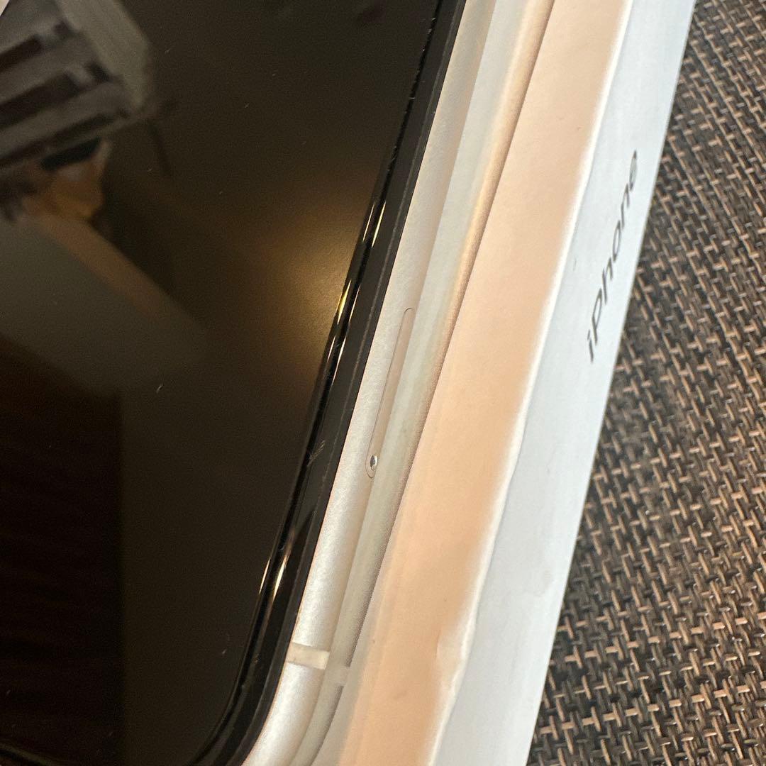 iPhone 11 ホワイト