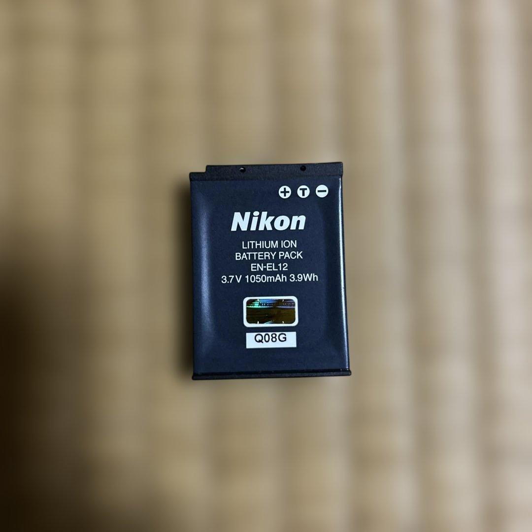 Nikon COOLPIX AW 100 迷彩　カモフラ
