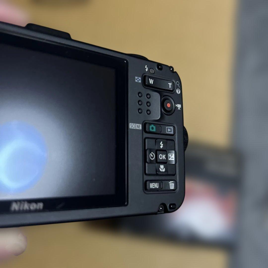 Nikon COOLPIX AW 100 迷彩　カモフラ