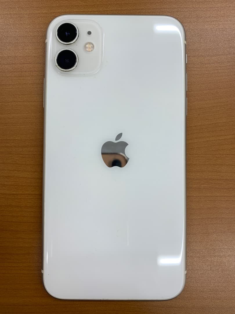 ド*ー様 動作確認済 iPhone 11 128GB ID D7066