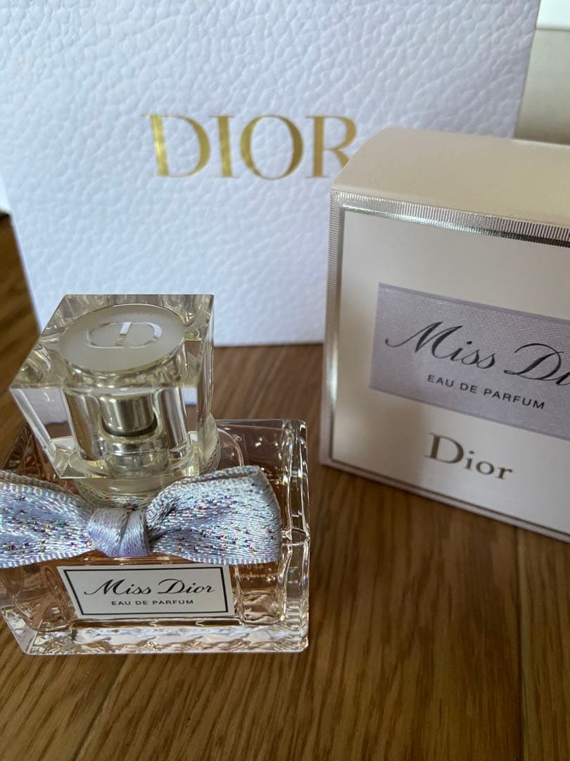 Miss Dior EAU DE PARFUM オードゥパルファン　30ml