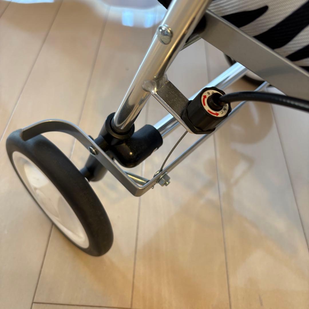 美品　ケアマックスコーポレーション シルバーカー アソシエ 折り畳み式