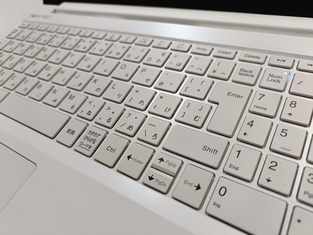 2020年製 Windows11 NEC Corei7 SSD メモリ20GB