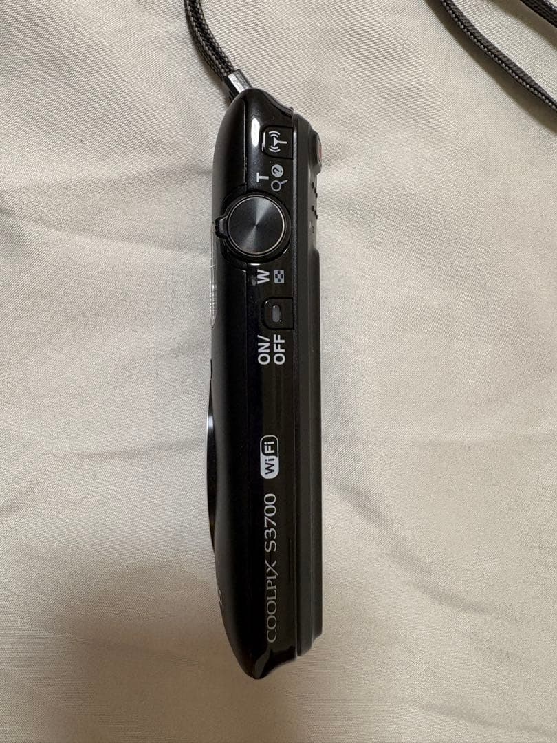 デジタルカメラ　Nikon8X WIED