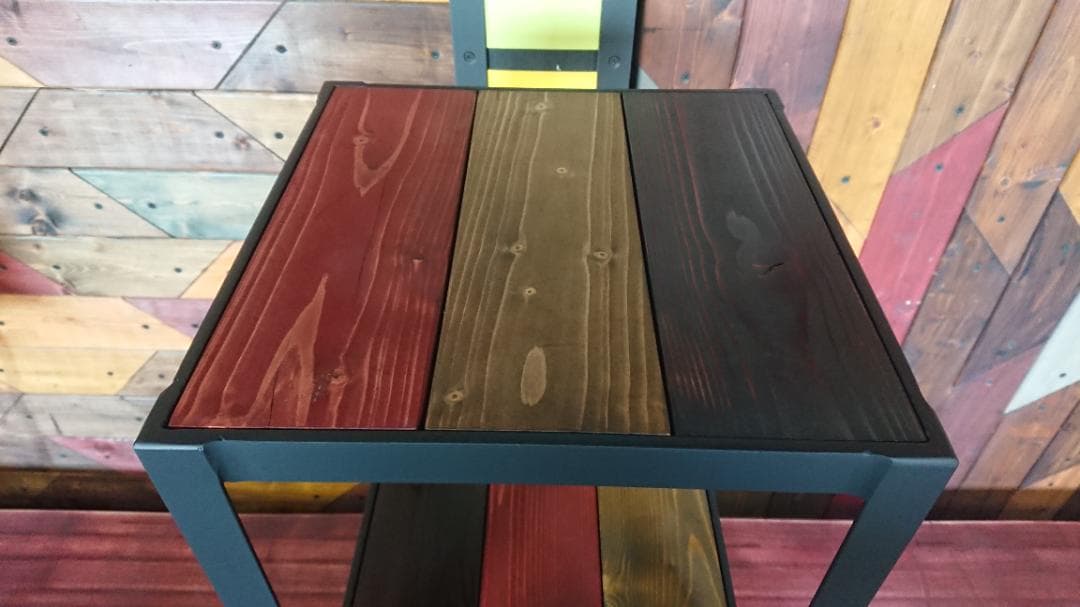マットブラックでアイアンな3段マルチスタンド♪ 273×273×700mm