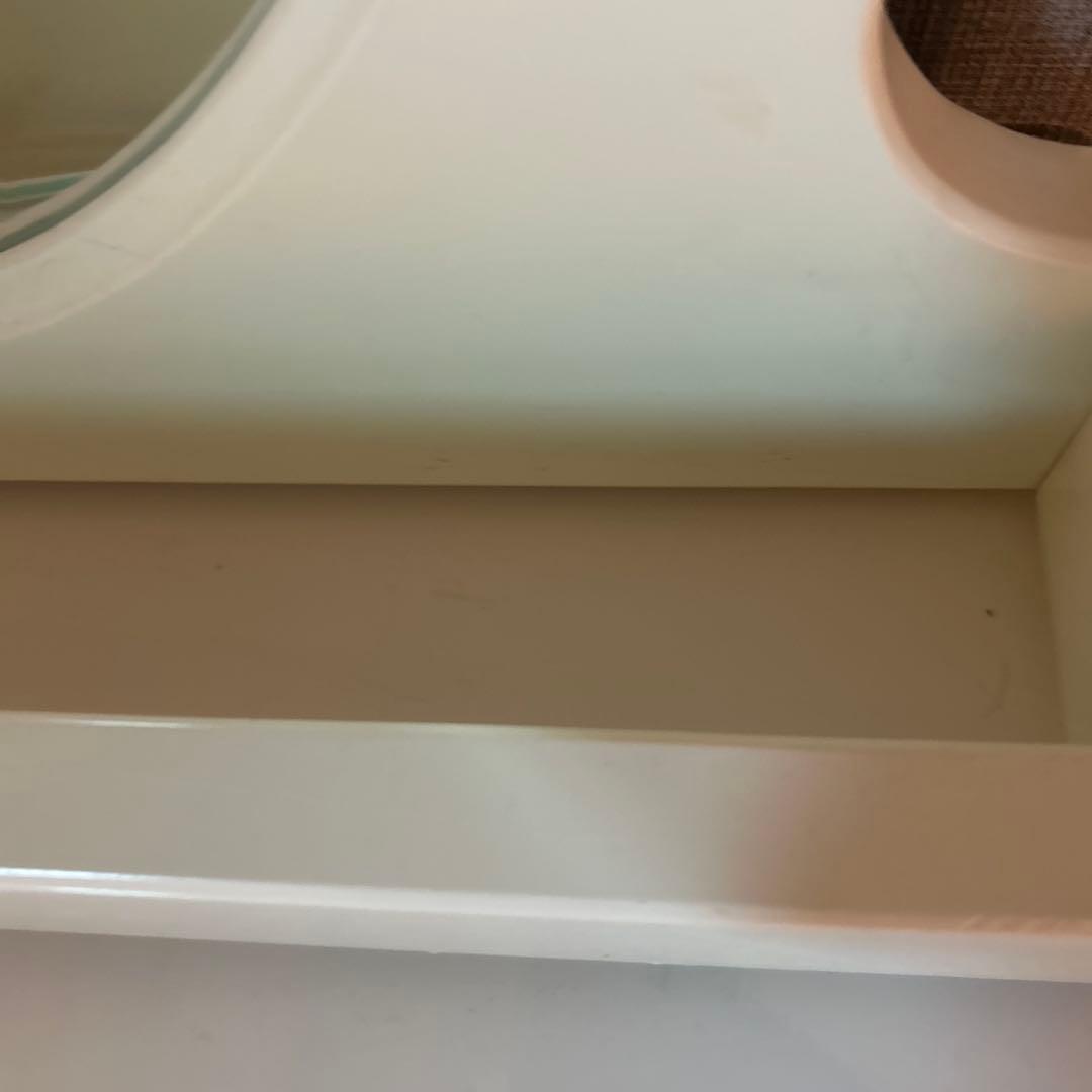 お洒落な白のドレッサー