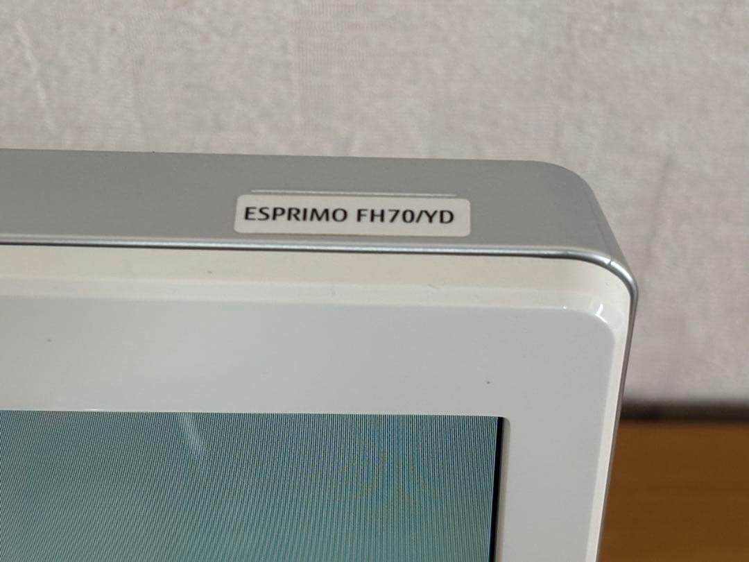 富士通FMV　一体型パソコン　Core-i7　FMVF70YDW 1TB SSD