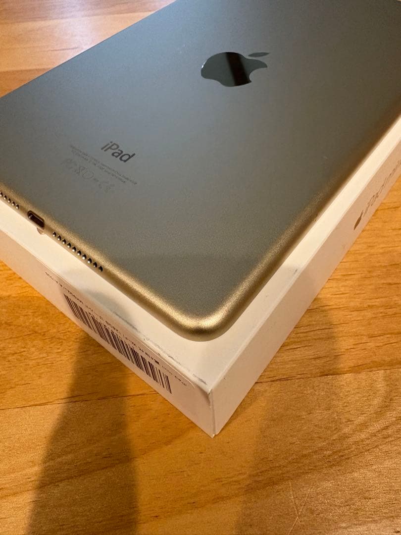 iPad mini 4 Wi-Fiモデル 128GB ゴールド