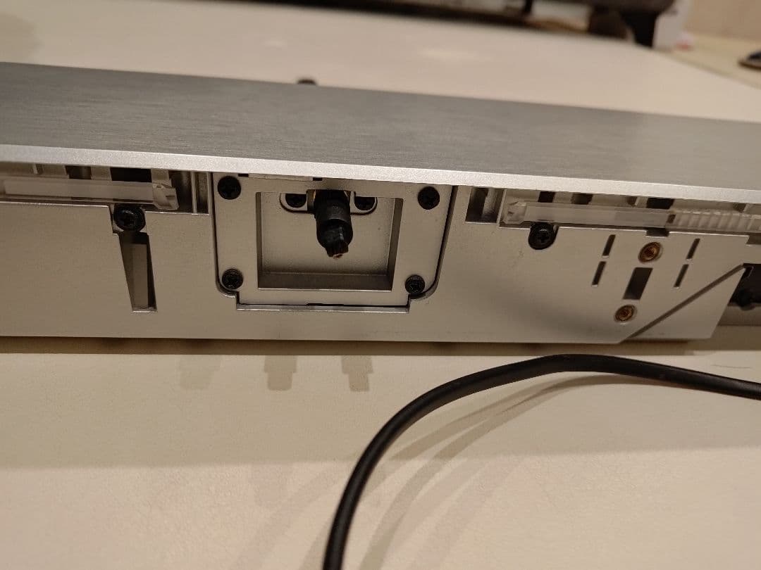 Yamaha サウンドバー リモコン付き　YSP1600