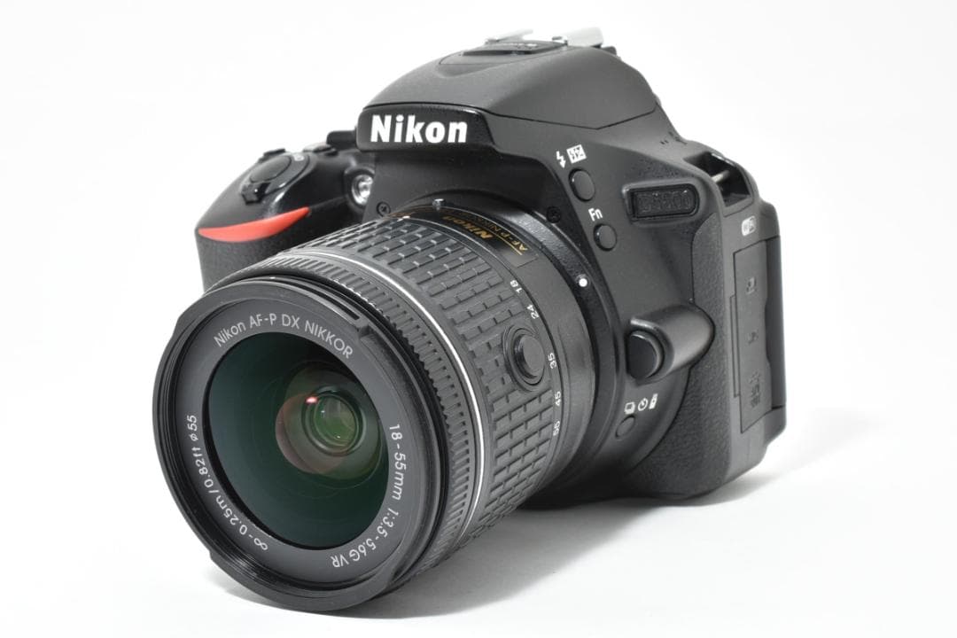 新品級■Nikon ニコン D5500 レンズキット