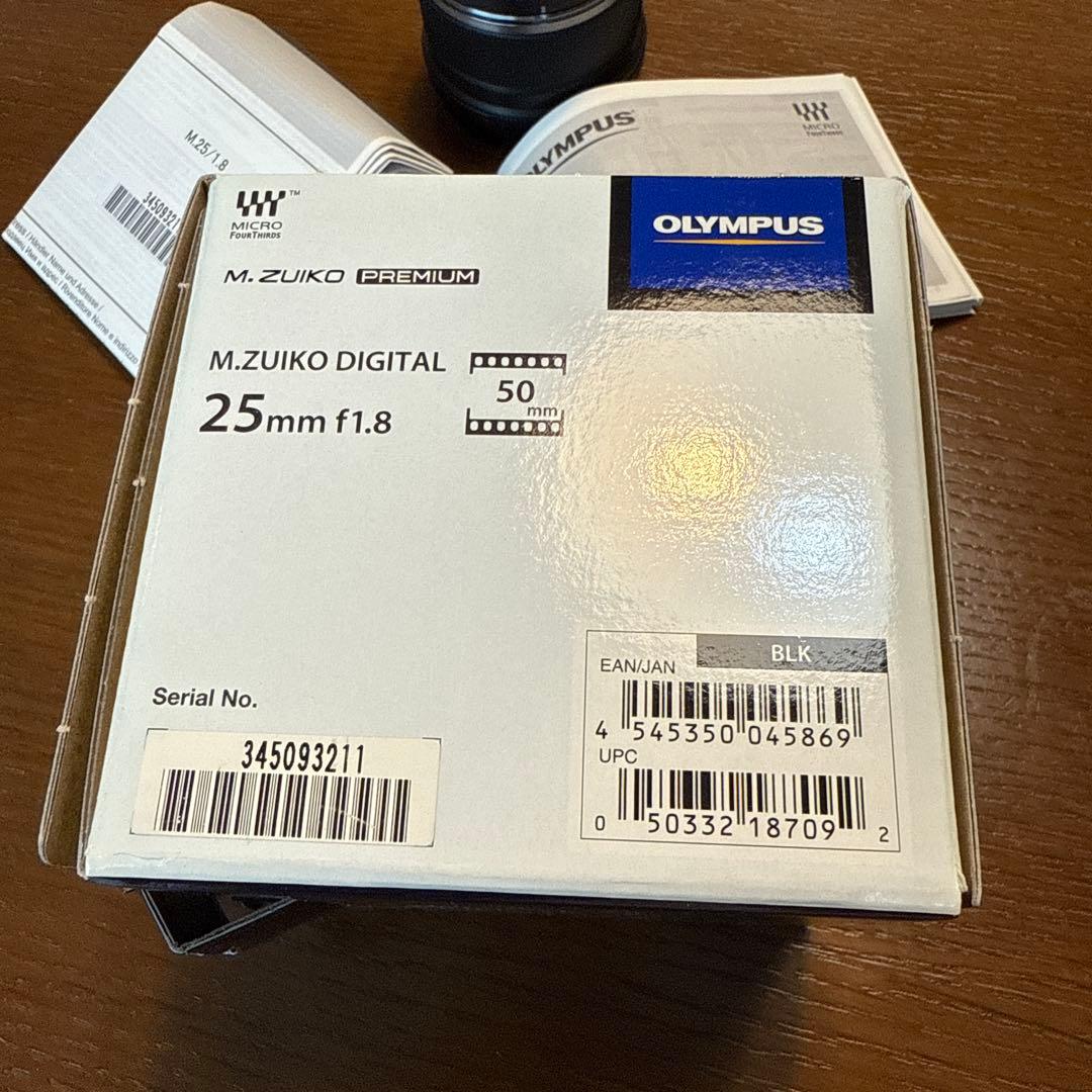 M.ZUIKO DIGITAL 25mm f1.8 単焦