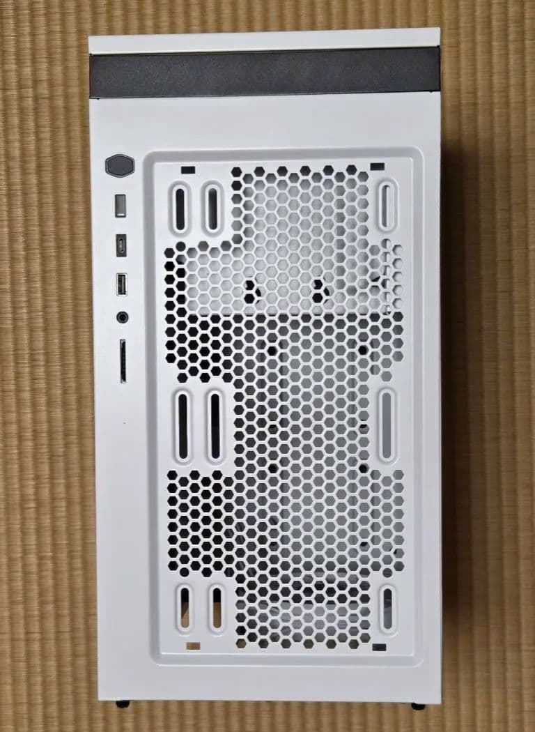 PCケース　Silencio S400 White【未使用・開封済み】