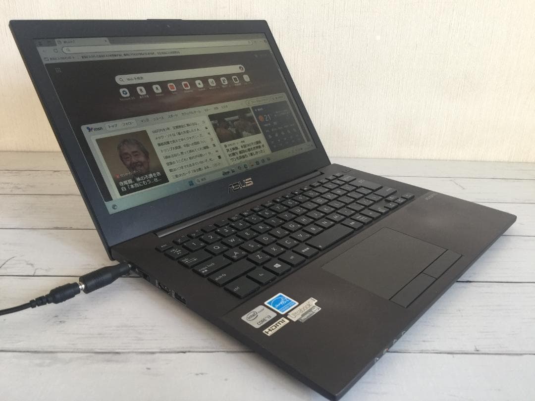 ASUS BU400A 14型TFT液晶　薄型・コンパクト ノートパソコン