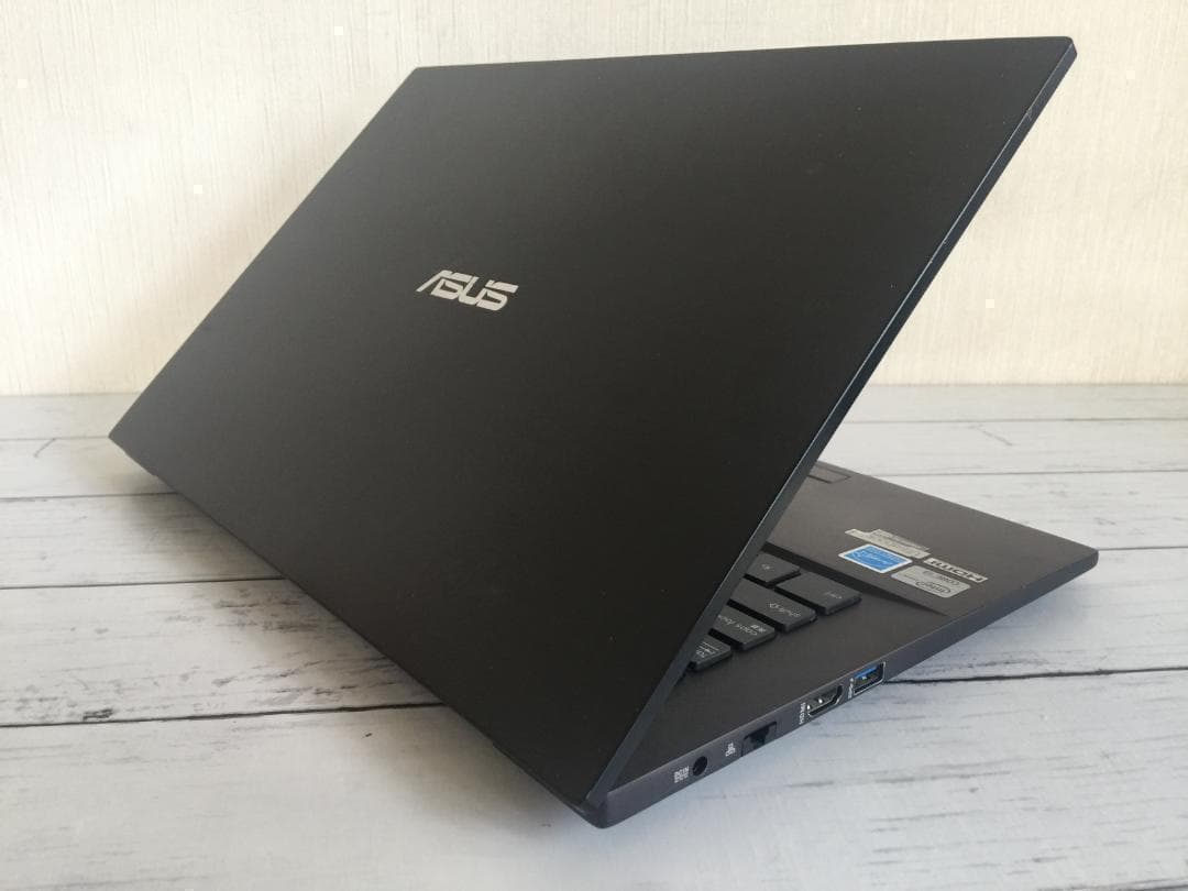 ASUS BU400A 14型TFT液晶　薄型・コンパクト ノートパソコン