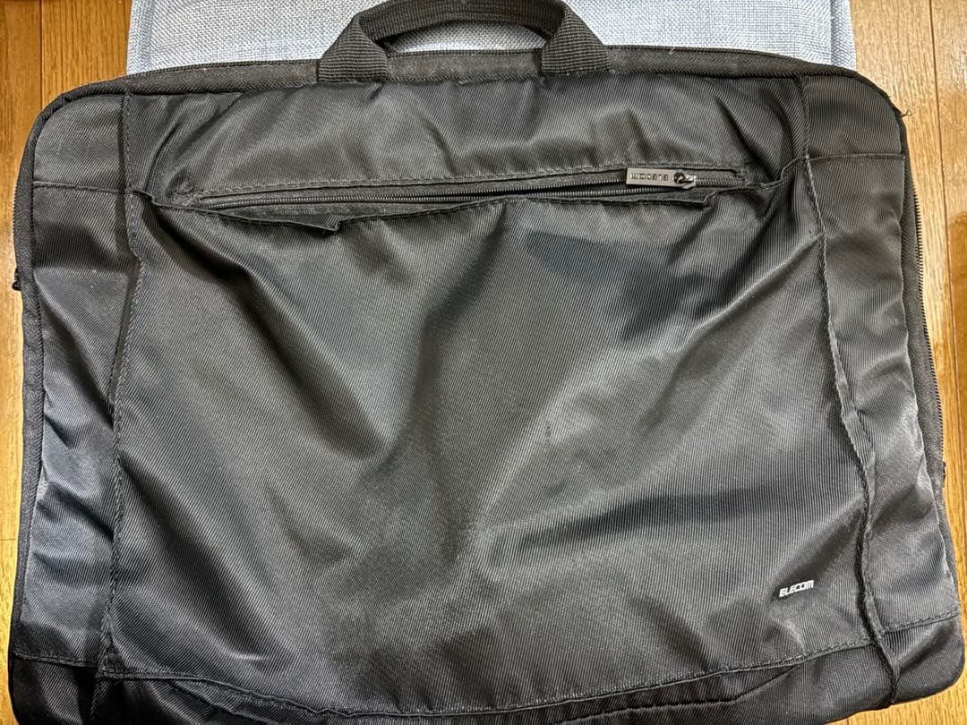ノートパソコン　富士通　Windows8.1 LIFEBOOK AH42/M