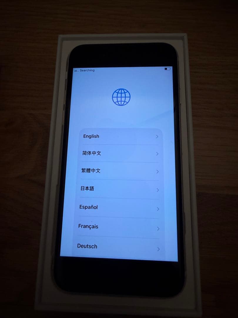 Apple iPhone SE (第3世代) スターライト 本体 128GB