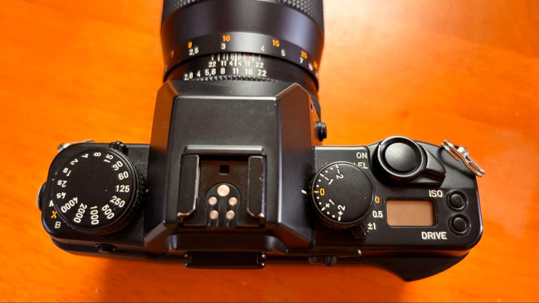 CONTAX Aria フィルム一眼レフカメラ レンズ2.8/135付き