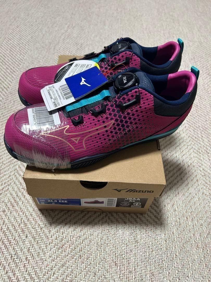 ラスト1点　新品　限定カラー　26.0cm 　Mizuno BOAシステム