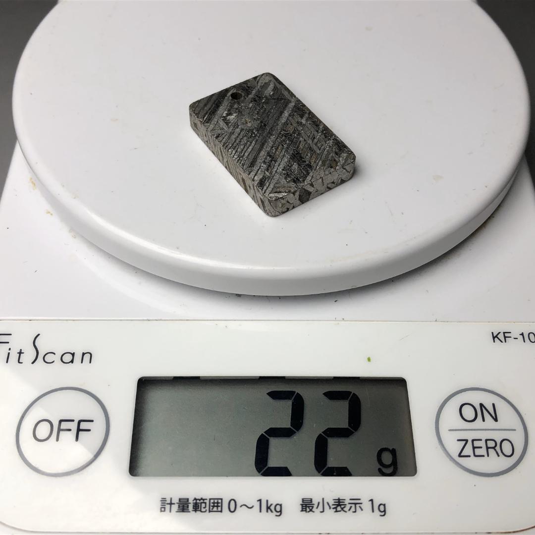 アルタイ隕石　 鉄隕石　メテオライト　ペンダントトップ　重さ約22ｇ