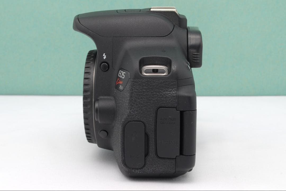 ☘️カメラデビューに✨️ Canon Kiss X7i 一眼レフ ショット数少