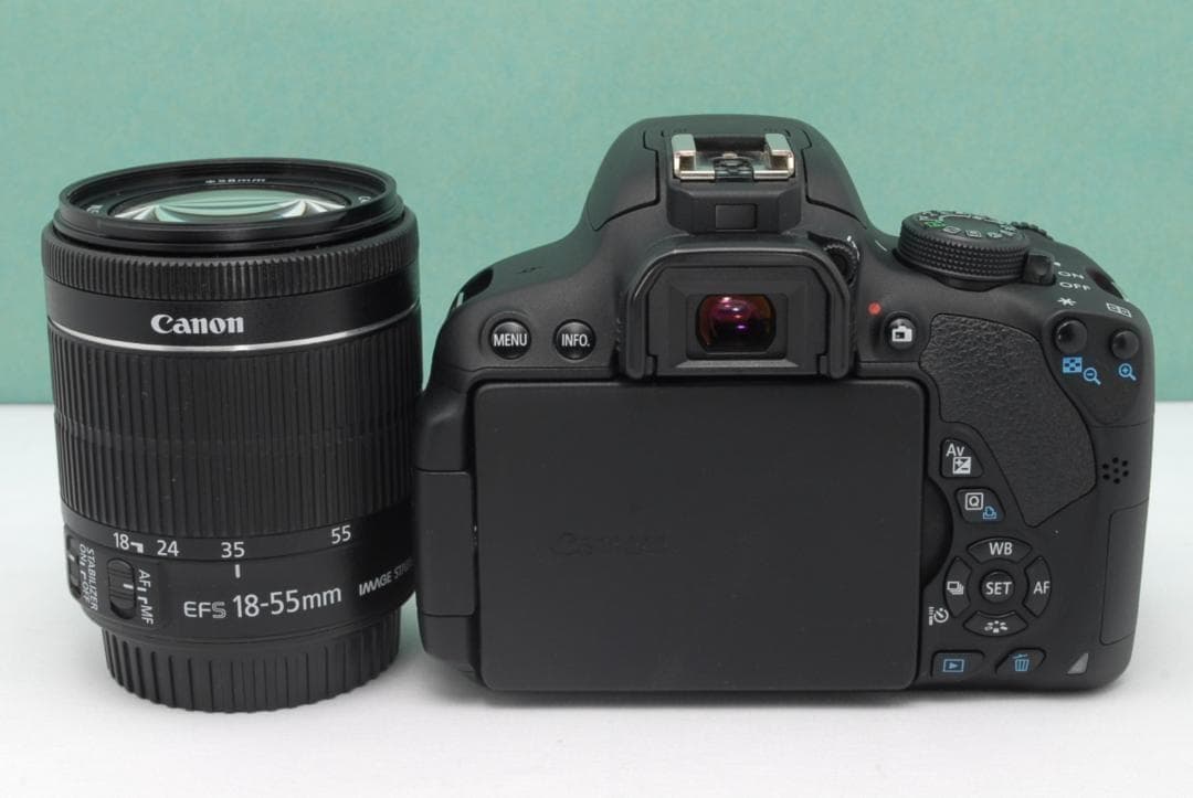 ☘️カメラデビューに✨️ Canon Kiss X7i 一眼レフ ショット数少