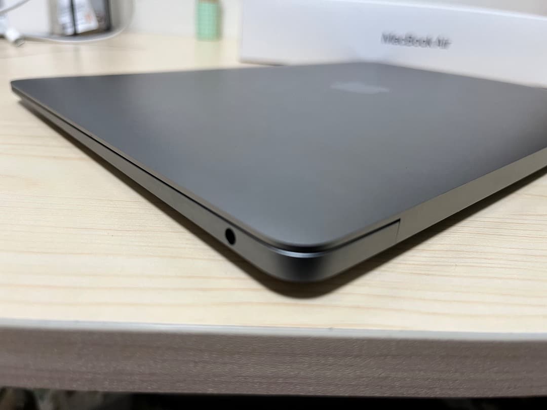 MacBook Air M1 256GB 充電17回 8Gb