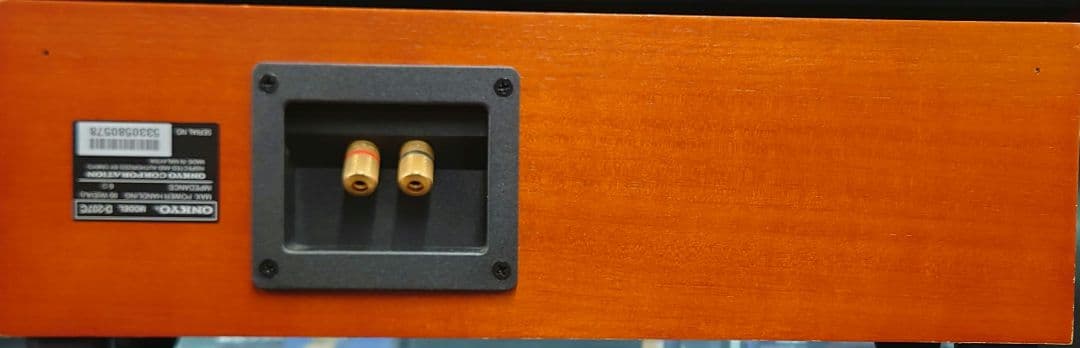 ■ONKYO　D-207C センタースピーカー