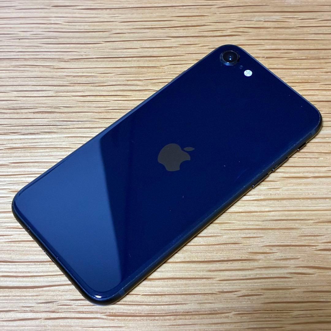 山*司様 Ya17700 iPhone SE 第3世代　SIMフリー　美品